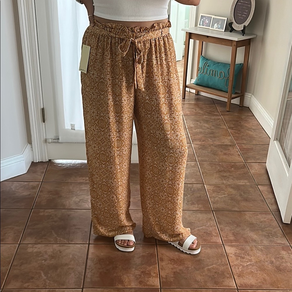 Tan Wide Leg High-Waisted Pants
